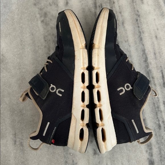 On Running Kids Cloud Play Slip-On Sneakers sz 2 in Navy Blue - Picture 4 of 7